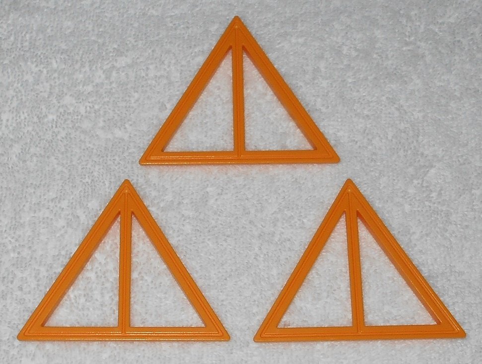 Playmobil - Yellow Triangular Windows (x3) - From 3230 Family Vacation Home - Part 30232210 - 2002