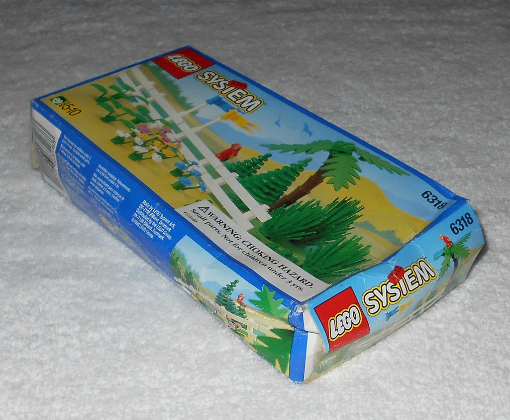 LEGO 6318 Flowers, Trees And Fences Town 1996 Box Only