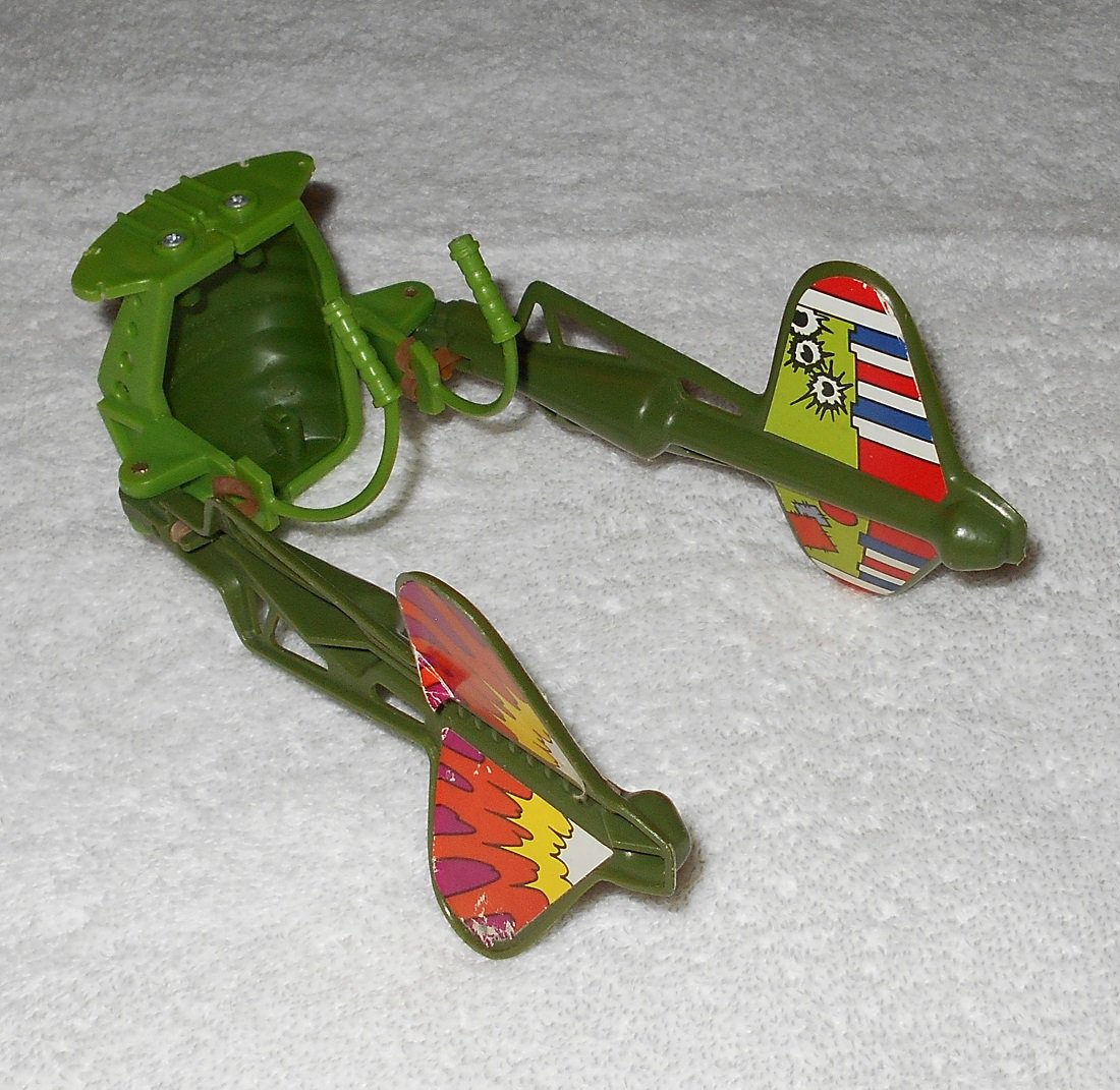 Backpack With Fins From Turtle Trooper 5019 - TMNT Teenage Mutant Ninja Turtles - Playmates 1988
