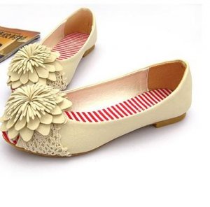 Flower Embellished Flats Shoes Beige Indie Lolita Free Shipping