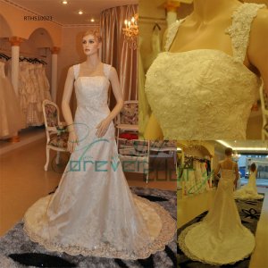 lace wedding dress