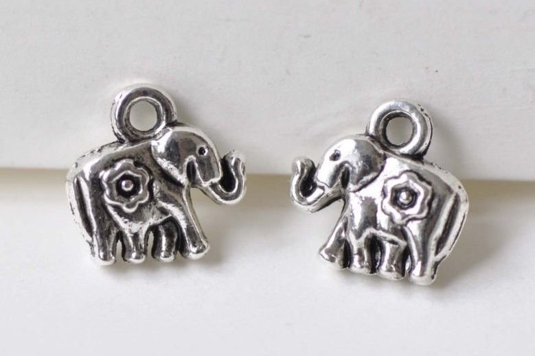 10 pcs Antique Silver Small 3D Flower Elephant Charm Pendants A8530