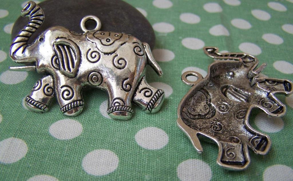2 pcs Antique Silver Elephant Pendants 40x56mm A1203