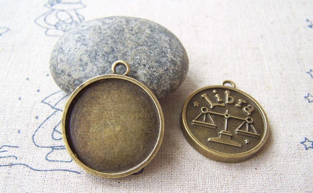 10 pcs Antique Bronze Pendant Tray Libra Balance Scale Setting A1903