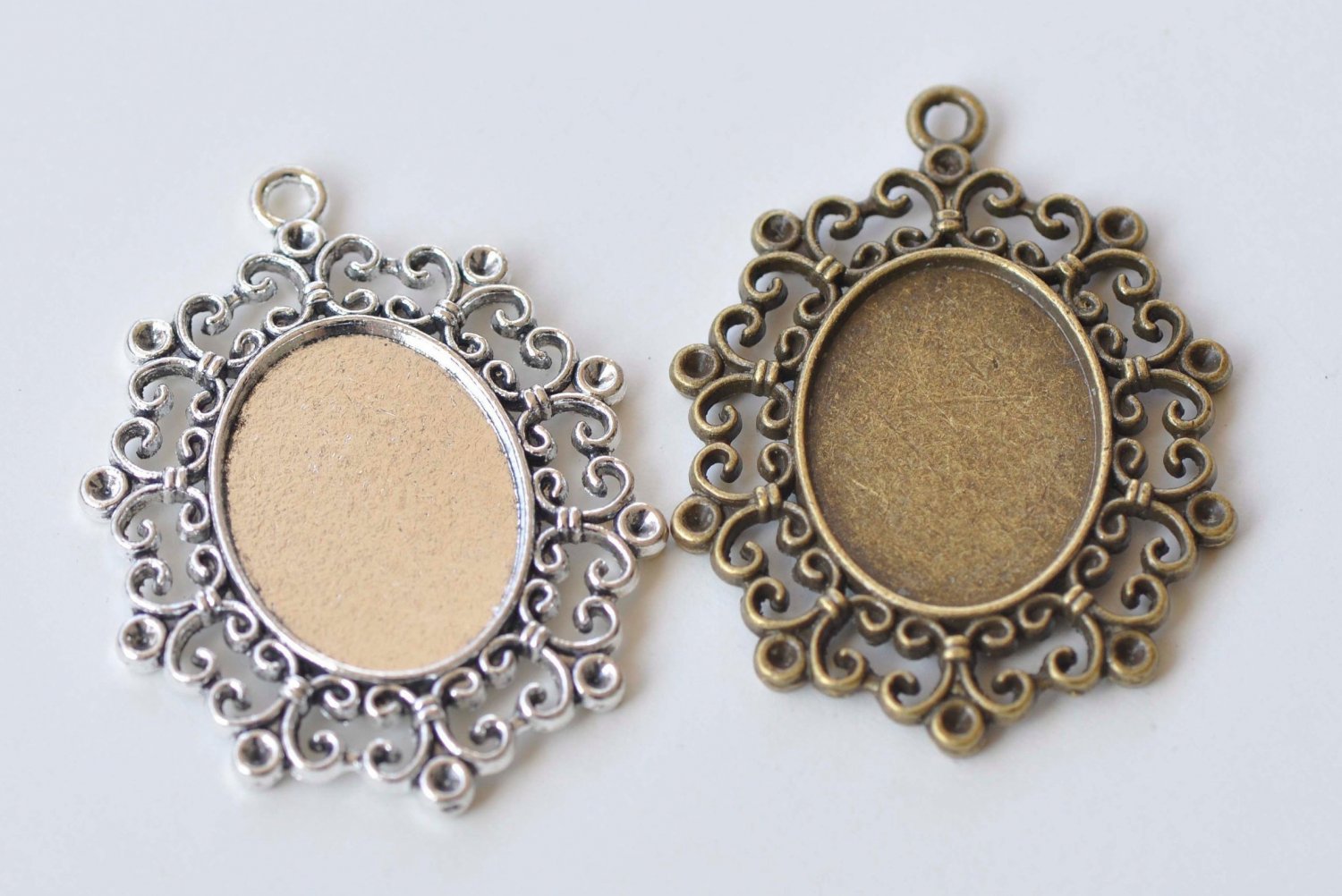 10 pcs Antique Silver/Bronze Oval Pendant Tray Match 18x25mm Cabochon Antique Silver A4512