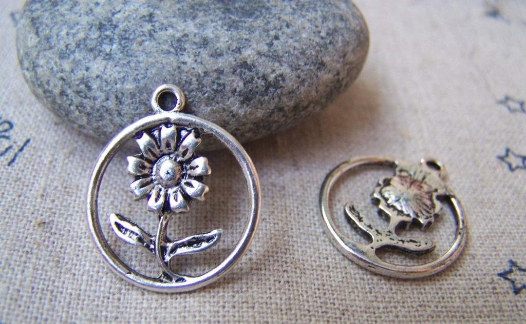 10 pcs Antique Silver Small Sunflower Ring Charms A972