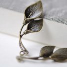 4 pcs Antiqued Brass Calla Lily Flower Pendants Charms 14x33mm A7943