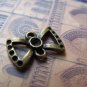 20 pcs Antique Bronze Bow Tie Knot Connector A739
