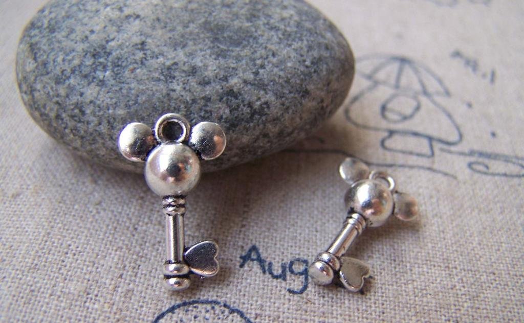 10 pcs Antique Silver Mouse Key Charms  12x17mm A3997