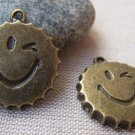 10 pcs Antique Bronze Happy Face Drink Bottle Cap Charms 25mm A717