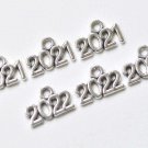 30 pcs Antique Silver New Year 2021 2022 Charms 10x13mm 30pcs 2022 A6662