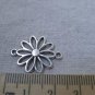 20 pcs Antique Silver Daisy Flower Connector Charms A7597