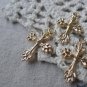 20 pcs KC Gold Flower Cross Charms 17x26mm A7587