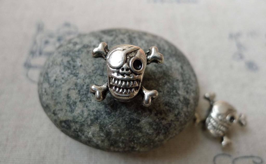20 pcs Antique Silver Rondelle Skull Beads Double Sided 12x15mm A5848