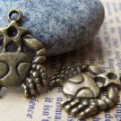 10 pcs of Antique Bronze Cancer Crabs Constellation Charms A891