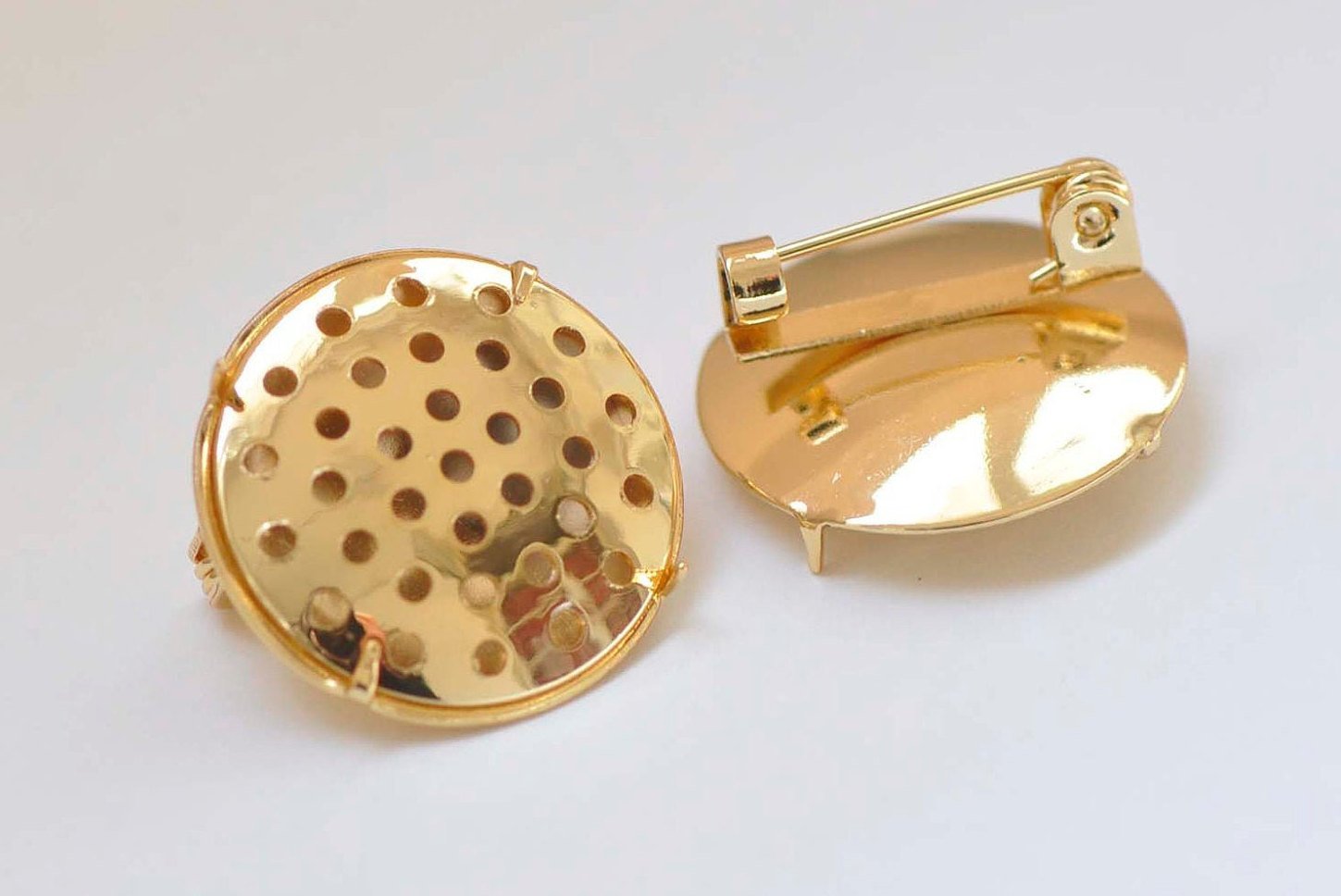 24K Gold Convex Back Pin Brooch Prong Perforated Sieve Bezel Blank Match 18mm Cabochon Set of 5 A869