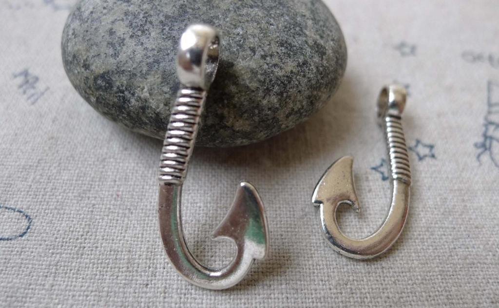 20 pcs Antiqued Silver Fish Hook Charms Pendants A6749
