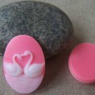 10 pcs Resin Oval White Swan On Pink Cameo 18x25mm A4660