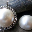 10 pcs Resin Pearl White Round Cameo Cabochons 20mm A3622