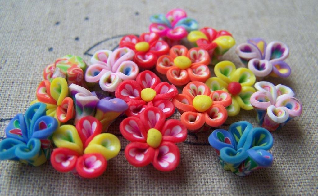 20 pcs Polymer Clay 5 Leaf Flower Cabochon  10mm A1046