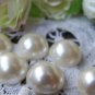20 pcs of Resin Pearl White Round Cameo Cabochons 14mm A3628