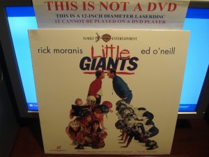 Laserdisc LITTLE GIANTS 1994 Rick Moranis LTBX LD Movie [16200]