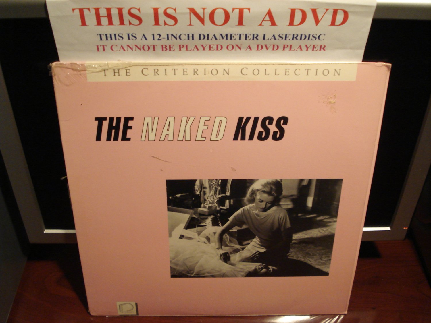 Ld Criterion The Naked Kiss Constance Towers The Voyager Collection Laserdisc Cc L