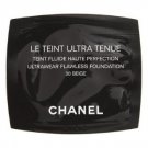 CHANEL LE TEINT ULTRA TENUE Ultrawear Flawless Foundation Sample CHANEL LE TEINT ULTRA TENUE Ultrawear Flawless Foundation Sample