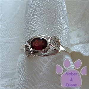 Garnet Sterling Silver Ring with leaf design size 9