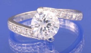 1.4ctw RUSSIAN DIAMOND ENGAGEMENT RING size M