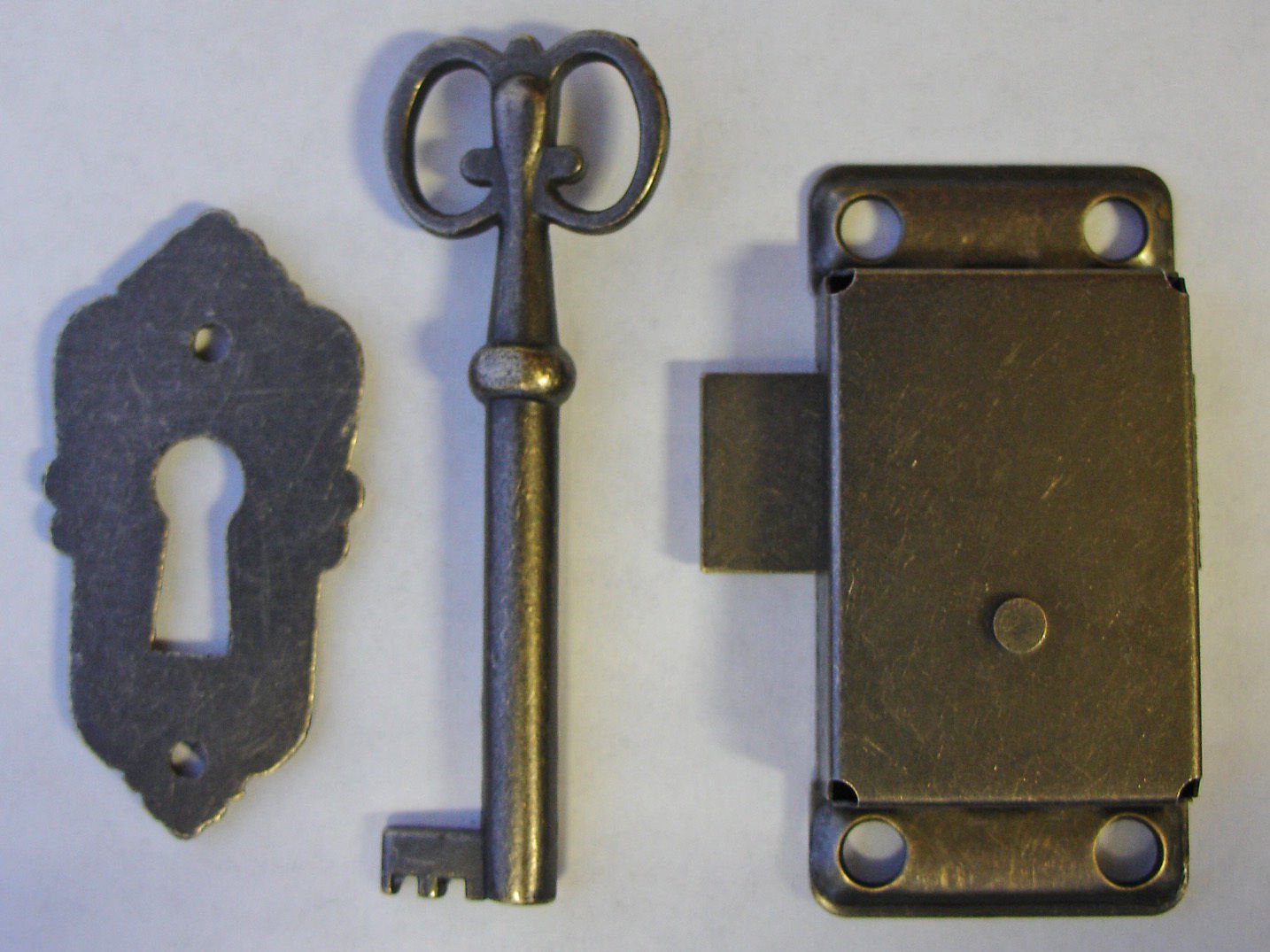 Lock & Key Set with Escutcheon Plate. - HLK-01