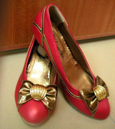 Putri Deep Orange w Gold Ribbon Shoes