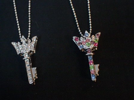 Queen Amos Necklaces