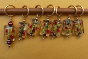 Stitch marker, knitting 6+1  lamp work glass, rectangle