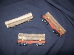 3 LOG CARS HO MODEL TRAIN (1 more coming to this collection)