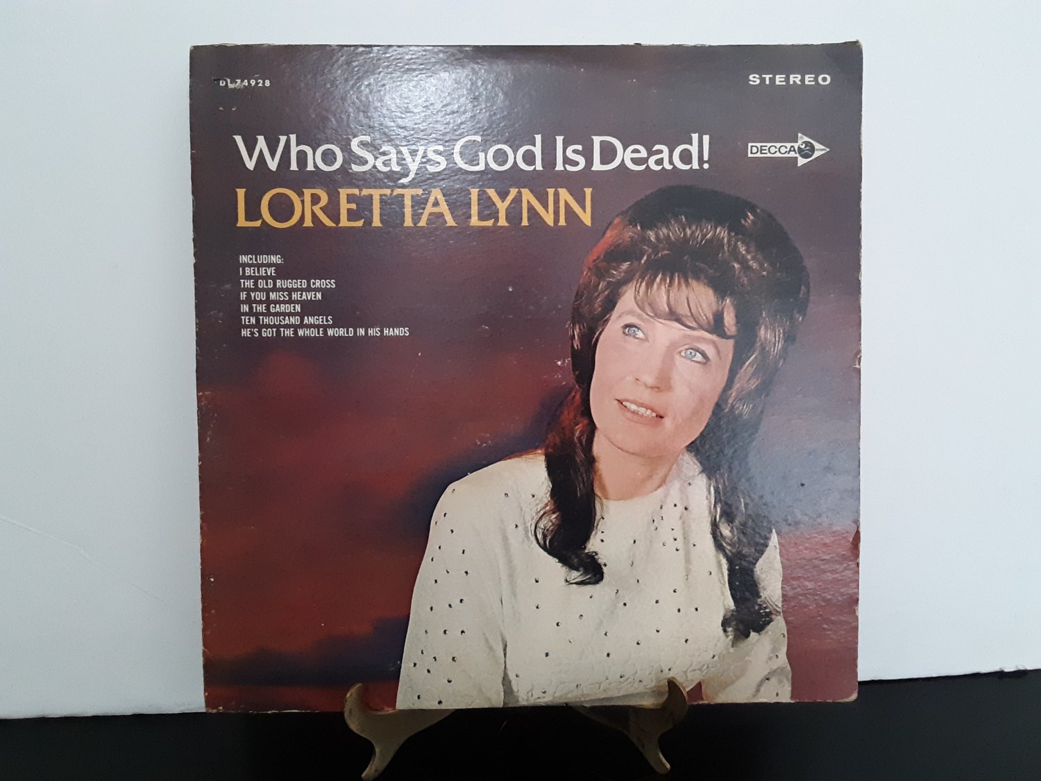 Loretta Lynn  -  Who Says God Is Dead  -  Circa 1968