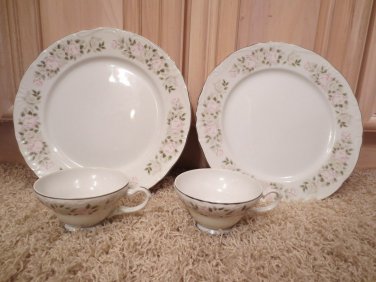 VINTAGE SHEFFIELD FINE CHINA CLASSIC 501 JAPAN - 2 PLATES & 2 TEACUPS