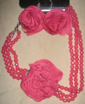 Beaded Necklace Set