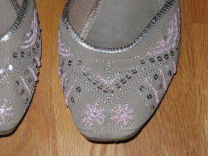 REPORT SIZE (5-6 ??) TAN SHOES WITH BEADS AND SEQUINS INDIA