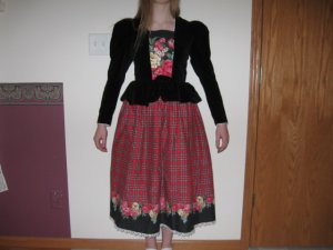 HANDMADE WOMEN'S SIZE 8 BLACK & RED HOLIDAY PRINT CHRISTMAS DRESS VINTAGE, CLASSIC, PARTY, COUNTRY