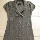 IT'S OUR TIME WOMEN'S JUNIOR'S SIZE M SWEATER GRAY GREY CABLE V NECK LONG TOP SHORT SLEEVE