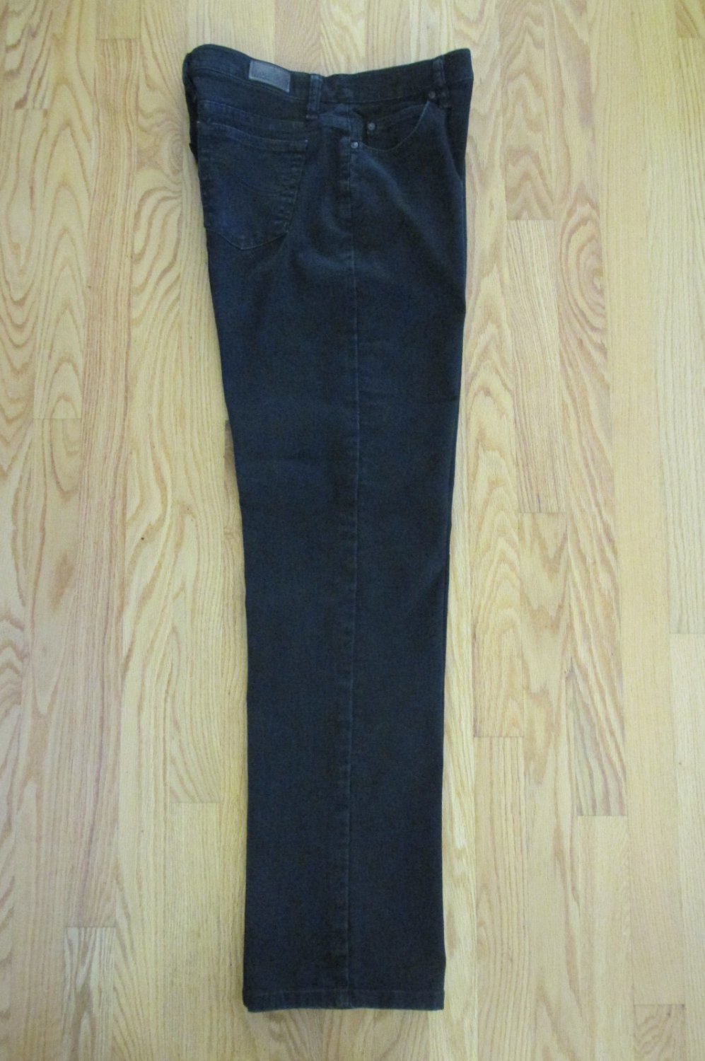 LEE WOMEN'S SIZE 10 LONG JEANS BLACK DENIM RELAXED WAIST STRAIGHT LEGS