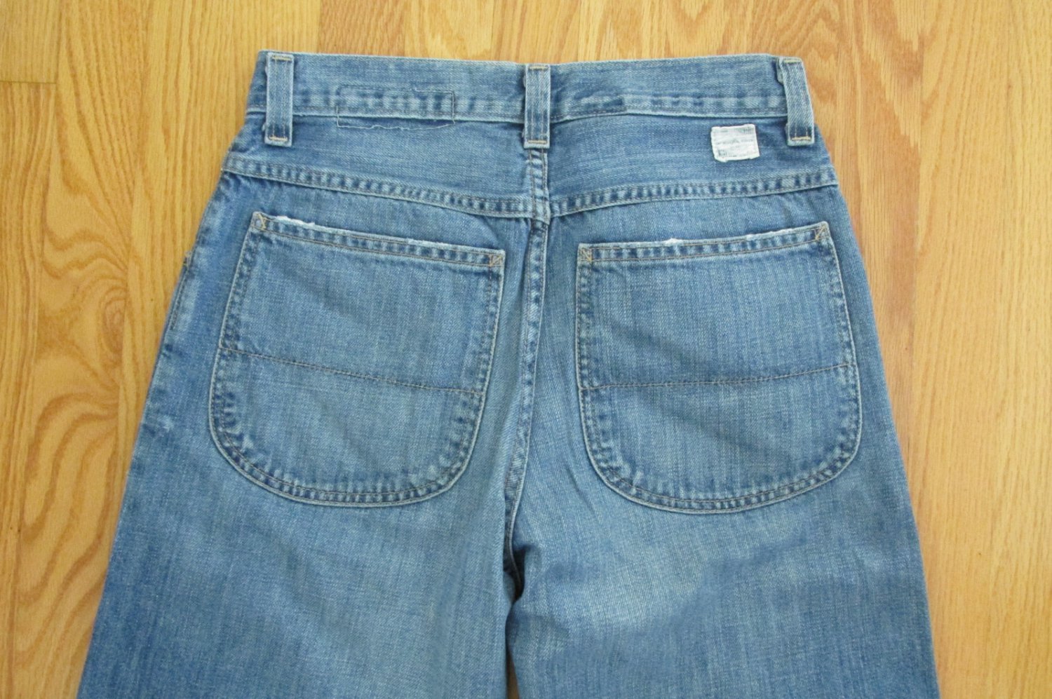 GAP MEN'S SIZE 28 X 30 JEANS med. BLUE ASIAN DENIM BOY'S WORKER