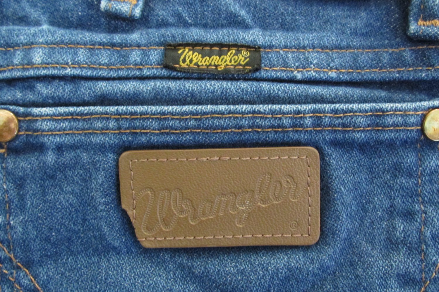 wrangler dad jeans