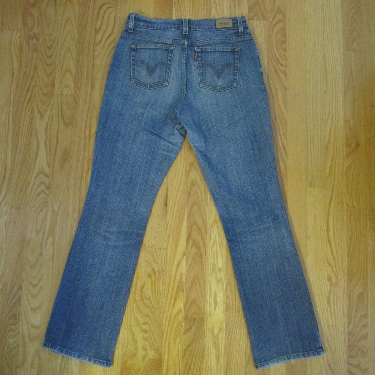 LEVI'S 550 WOMEN'S SIZE 6 M JEANS MED. BLUE DENIM RELAXED BOOT CUT ...