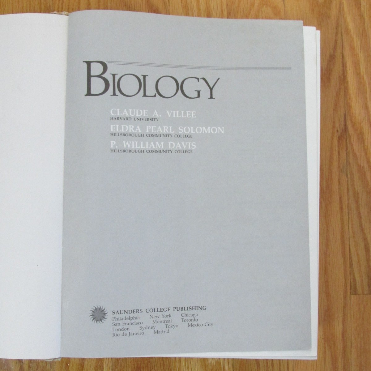 BIOLOGY TEXTBOOK SOLOMON BERG MARTIN/ViILLEE - HARD COVER BOOK CBS ...