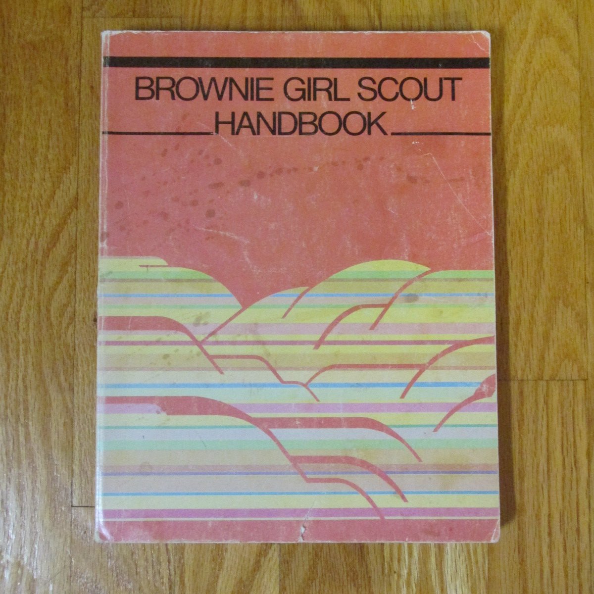 BROWNIE GIRL SCOUT HANDBOOK 1986
