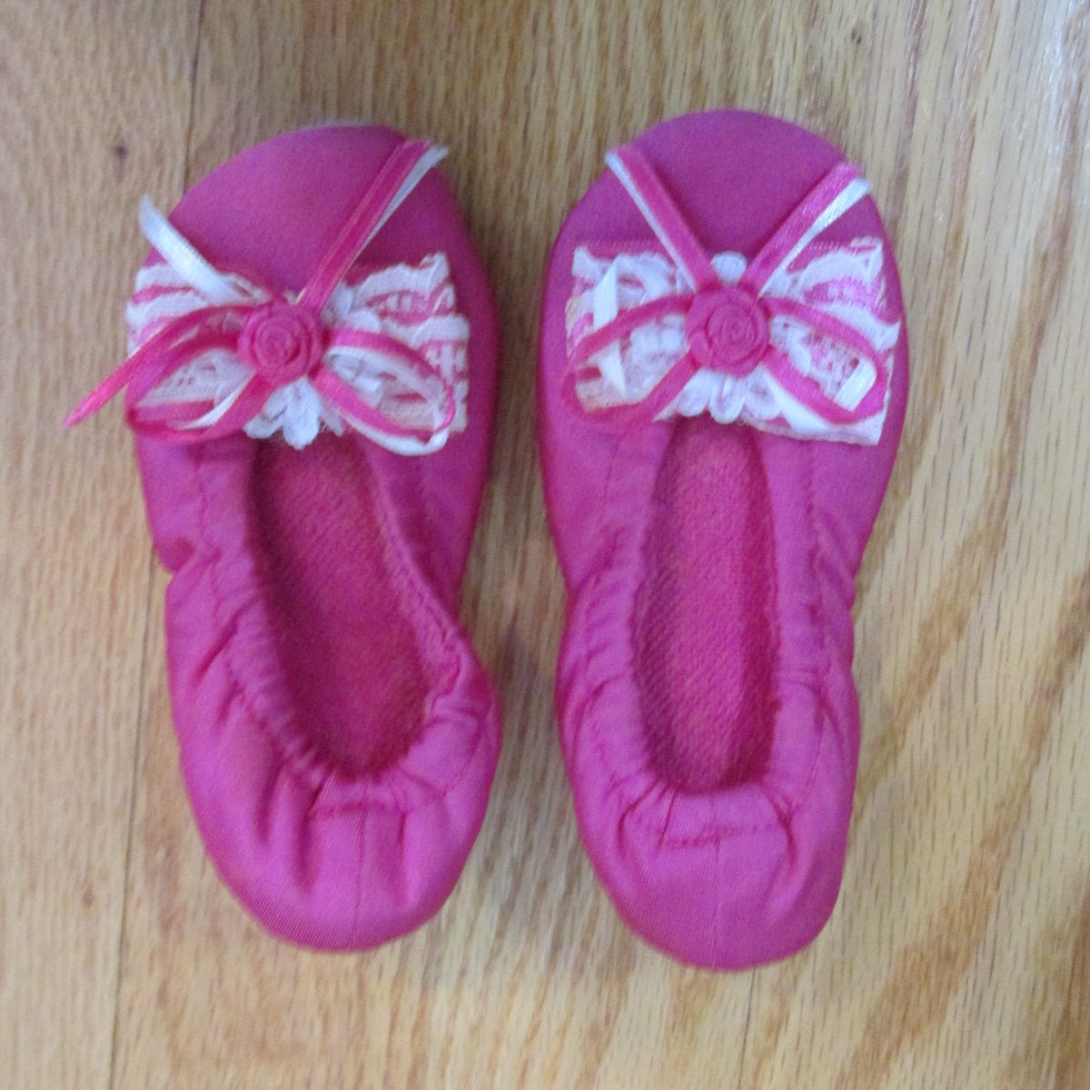 GIRL'S SIZE M (7 / 8) SHOES FUCHSIA PINK BALLET SLIPPERS LEATHER SOLE BOWS