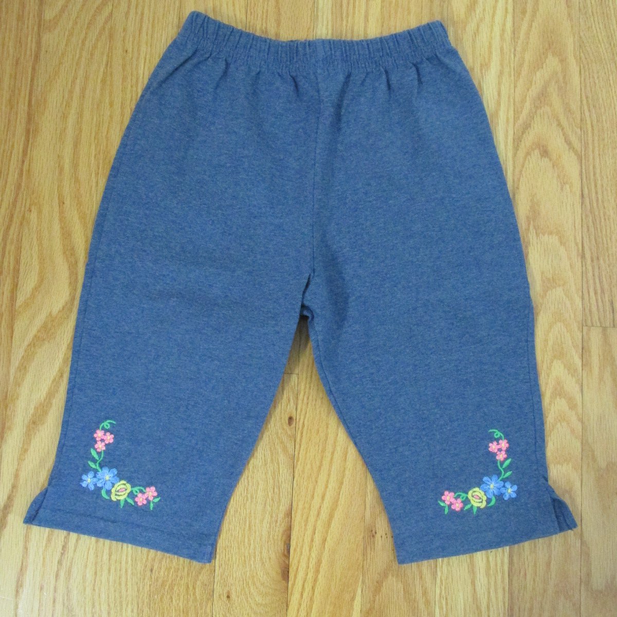 pants with embroidered flowers