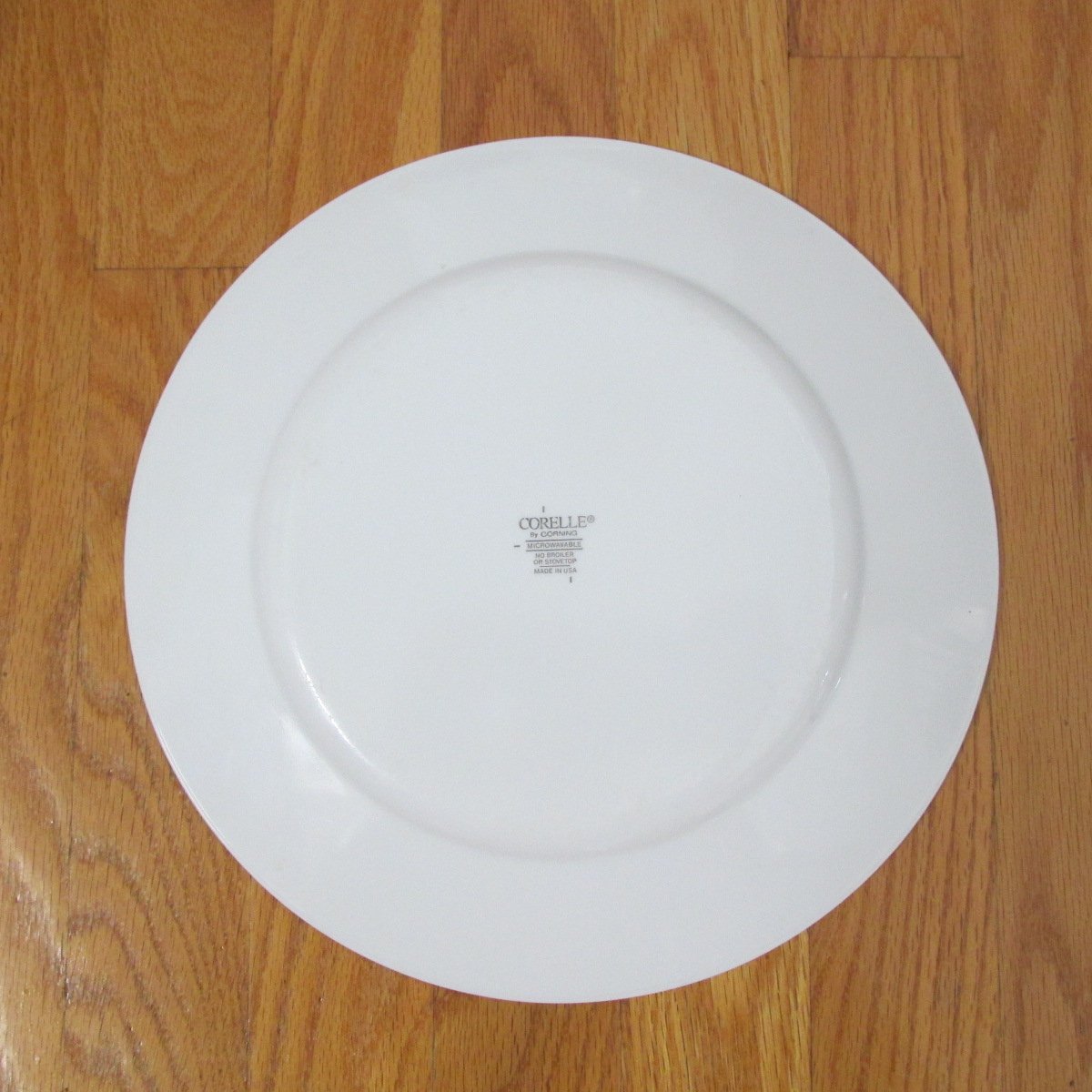 VINTAGE CORNING WARE CORELLE WHITE DINNER PLATE 10 3/4 INCHES